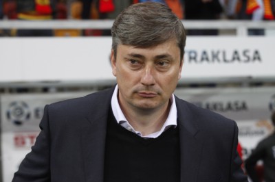 Trener Lecha Poznañ Maciej Skor¿a