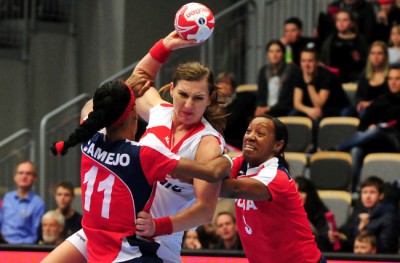 Karolina Kud³acz Gloc Yunisleidy Camejo Ayling Martinez