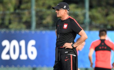 Trener pi³karskiej reprezentacji Polski Adam Nawa³ka