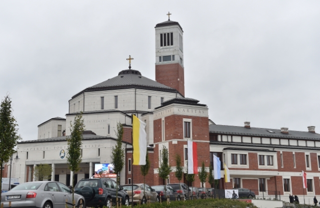 Konsekracja kościoła św. Jana Pawła II w Krakowie