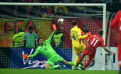 Ciprian Tatarusanu  Kamil Grosicki