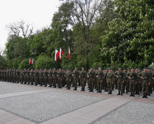 bialystok-uroczystosci-zlozenia-przysiegi-przez-pierwszych-zolnierzy-tsw-1-1280x768