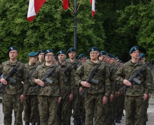 bialystok-uroczystosci-zlozenia-przysiegi-przez-pierwszych-zolnierzy-tsw-2-1280x768