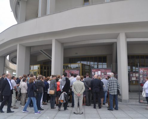 otwarcie-wystawy-o-gen-kuklinskim-przy-sanktuarium-nmp-gwiazdy-nowej-ewangelizacji-i-sw-jana-pawla-ii-w-toruniu-15