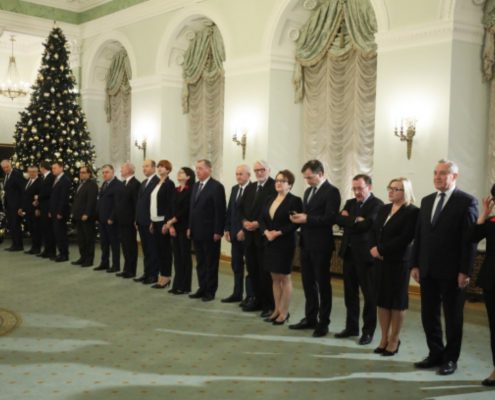 prezydent-przyjal-dymisje-beaty-szydlo-i-desygnowal-mateusza-morawieckiego-na-premiera-1-1280x768