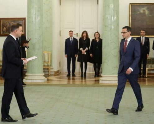 prezydent-przyjal-dymisje-beaty-szydlo-i-desygnowal-mateusza-morawieckiego-na-premiera-16-1280x768