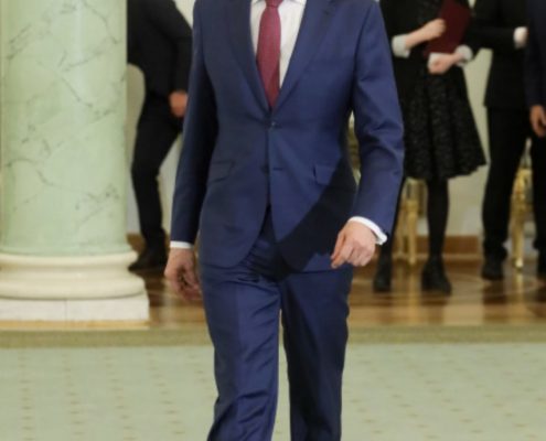 prezydent-przyjal-dymisje-beaty-szydlo-i-desygnowal-mateusza-morawieckiego-na-premiera-18-1280x768