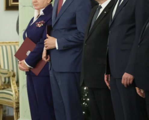 prezydent-przyjal-dymisje-beaty-szydlo-i-desygnowal-mateusza-morawieckiego-na-premiera-19-1280x768