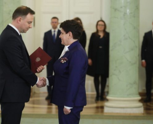 prezydent-przyjal-dymisje-beaty-szydlo-i-desygnowal-mateusza-morawieckiego-na-premiera-2-1280x768