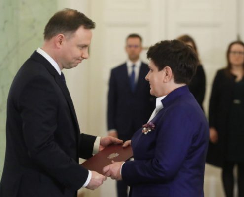 prezydent-przyjal-dymisje-beaty-szydlo-i-desygnowal-mateusza-morawieckiego-na-premiera-5-1280x768