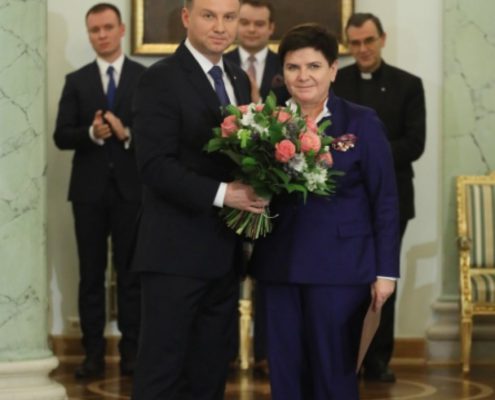prezydent-przyjal-dymisje-beaty-szydlo-i-desygnowal-mateusza-morawieckiego-na-premiera-8-1280x768