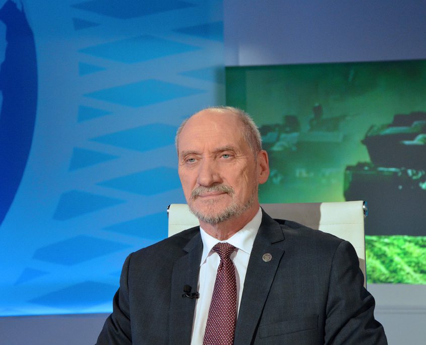 A. Macierewicz