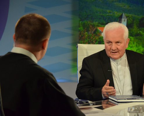 Rozmowy niedokończone z udziałem ks. bp Franjo Komarica (5)
