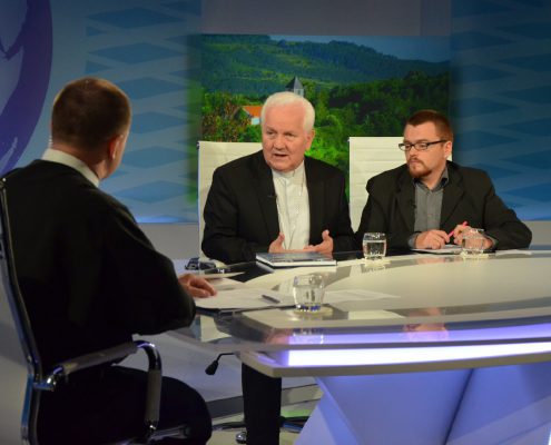 Rozmowy niedokończone z udziałem ks. bp Franjo Komarica (6)