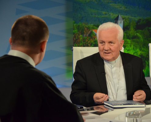Rozmowy niedokończone z udziałem ks. bp Franjo Komarica (7)