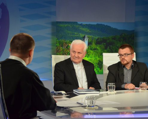 Rozmowy niedokończone z udziałem ks. bp Franjo Komarica (9)