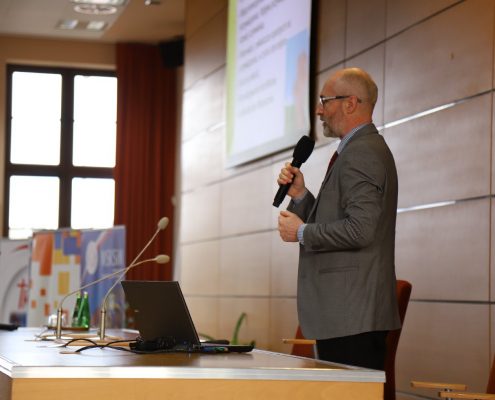 Sympozjum o rodzinie na WSKSiM w Toruniu (12)