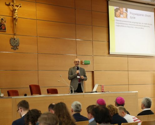 Sympozjum o rodzinie na WSKSiM w Toruniu (7)
