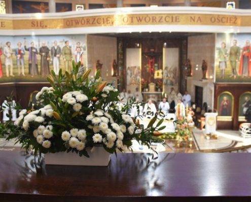 3. rocznica konsekracji sanktuarium NMP Gwiazdy Nowej Ewangelizacji i św. Jana Pawła II w Toruniu (28)