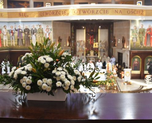 3. rocznica konsekracji sanktuarium NMP Gwiazdy Nowej Ewangelizacji i św. Jana Pawła II w Toruniu (28)