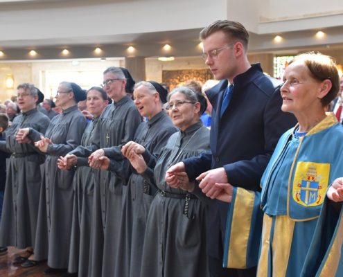 3. rocznica konsekracji sanktuarium NMP Gwiazdy Nowej Ewangelizacji i św. Jana Pawła II w Toruniu (40)
