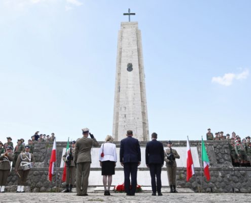 Uroczystości 75. rocznicy bitwy o Monte Cassino z udziałem polskiej delegacji (16)