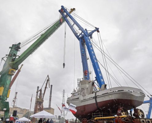 Uroczystości chrztu holownika H-2, 8 bm. w Stoczni Remontowa Shipbuilding w Gdańsku (2)