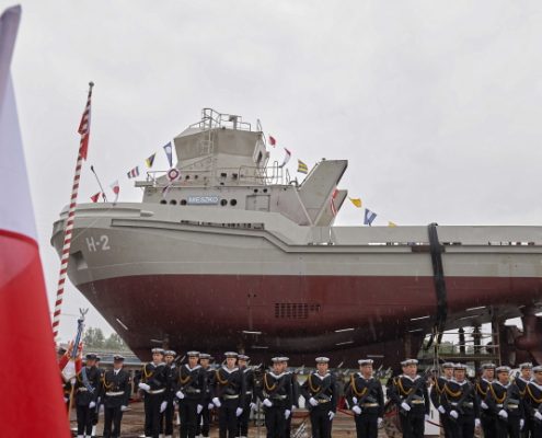 Uroczystości chrztu holownika H-2, 8 bm. w Stoczni Remontowa Shipbuilding w Gdańsku (3)