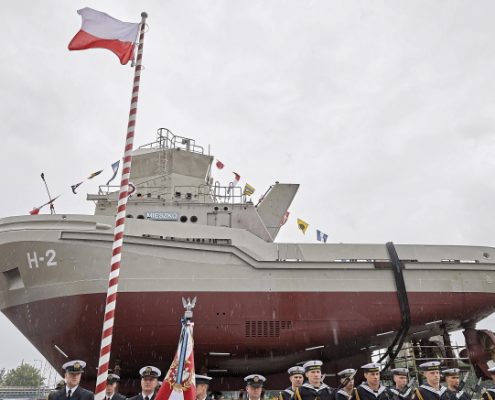 Uroczystości chrztu holownika H-2, 8 bm. w Stoczni Remontowa Shipbuilding w Gdańsku (6)