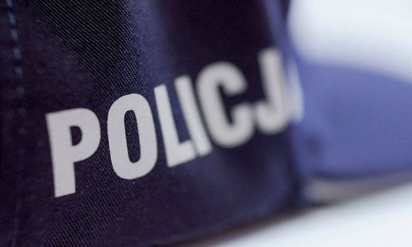 policjant aresztowany czarna spódnica porno