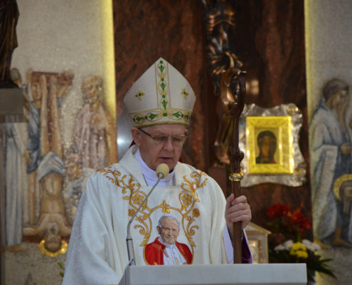 Uroczystości odpustowe ku czci Jana Pawła II w toruńskim sanktuarium (20)