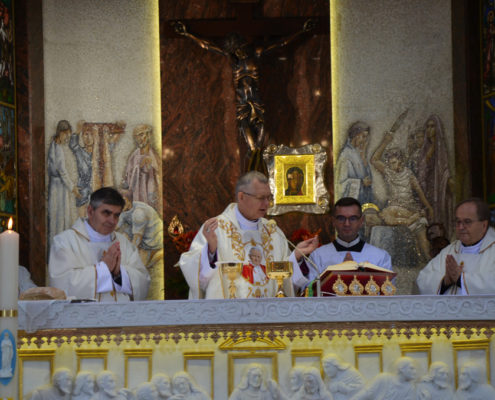 Uroczystości odpustowe ku czci Jana Pawła II w toruńskim sanktuarium (36)