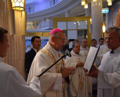 Uroczystości odpustowe ku czci Jana Pawła II w toruńskim sanktuarium (41)