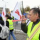 Hutnicy pikietują przed hutą ArcelorMittal w Krakowie (5)