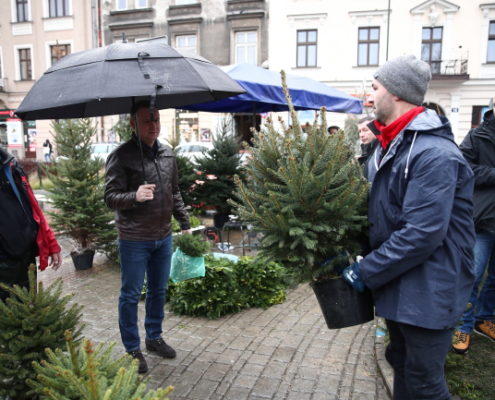 Prezydent Andrzej Duda podczas świątecznych zakupów w Krakowie (1)