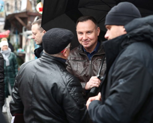 Prezydent Andrzej Duda podczas świątecznych zakupów w Krakowie (2)