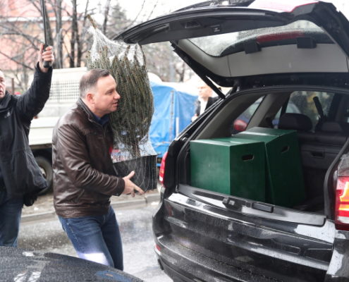 Prezydent Andrzej Duda podczas świątecznych zakupów w Krakowie (8)