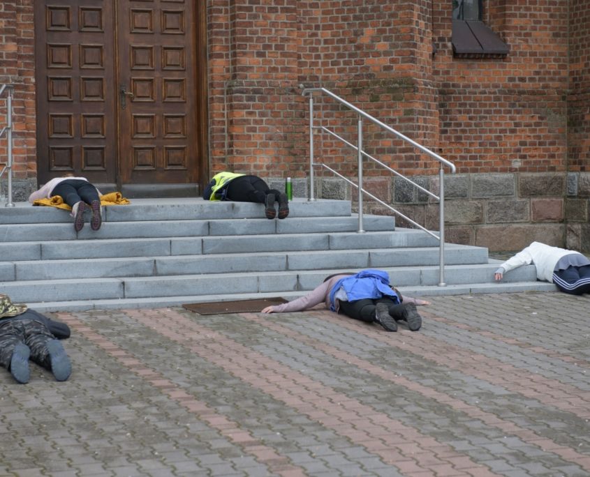 Pątnicy z Łowicza na trasie pielgrzymki do Częstochowy w Budziszewicach (3)