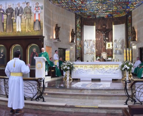 Powstanie Radia Maryja toruńskim wydarzeniem stulecia. Wręczenie pamiątkowej tablicy (2)