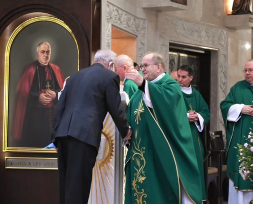 Powstanie Radia Maryja toruńskim wydarzeniem stulecia. Wręczenie pamiątkowej tablicy (6)
