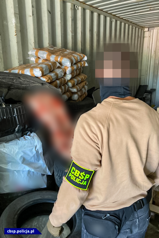 CBŚP natkotyki marihuana przemyt