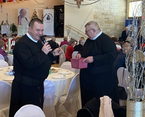 Spotkanie Opłatkowe Rodziny Radia Maryja w parafii St. John Brebeuf Niles w Chicago (30)