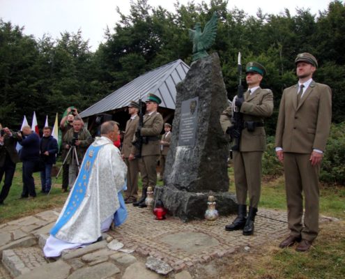 Beskid Sądecki upamiętnienie Żołnierzy Wyklętych i ich kapelana ks. Władysława Gurgacza (25)