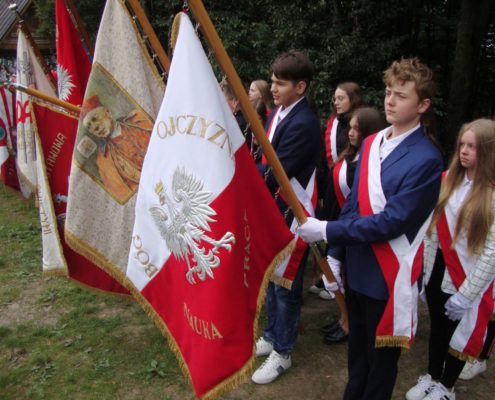 Beskid Sądecki upamiętnienie Żołnierzy Wyklętych i ich kapelana ks. Władysława Gurgacza (7)