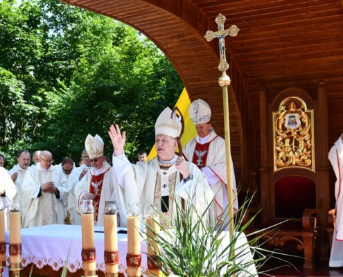 Uroczystości dziękczynne związane z 25. rocznicą pielgrzymki św. Jana Pawła II do Drohiczynie (30)