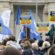 uczestnicy protestu