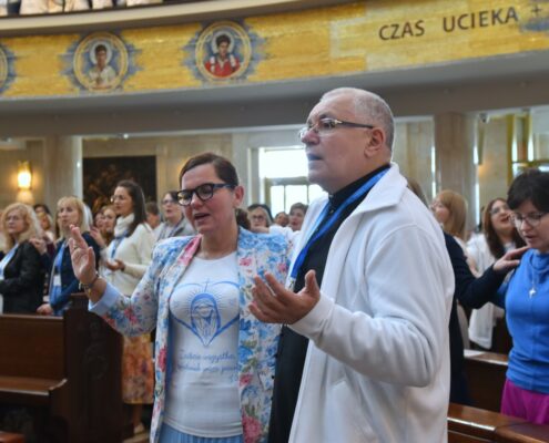 Ogólnopolskie spotkanie wspólnoty Serce Kecharitomene w toruńskim sanktuarium (12)