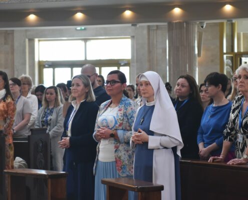 Ogólnopolskie spotkanie wspólnoty Serce Kecharitomene w toruńskim sanktuarium (41)