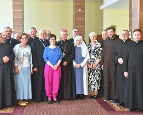 Ogólnopolskie spotkanie wspólnoty Serce Kecharitomene w toruńskim sanktuarium (87)