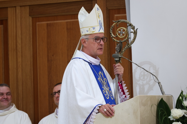 ks. bp Wiesław Lechowicz